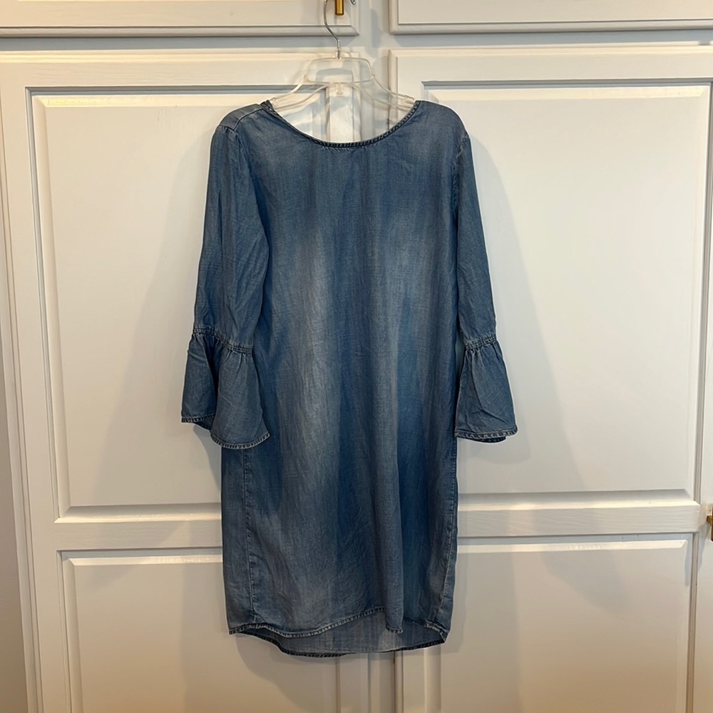 Chambray denim dress. XS. Cloth and Stone. Soft, comfortable.
